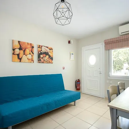 Sk Thassos Lejlighed *